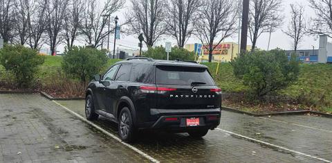 Nissan Pathfinder 2024