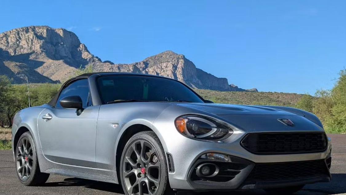 FIAT 124 Spider 2017 in Tucson, AZ