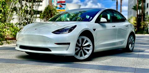 Tesla Model 3 2022