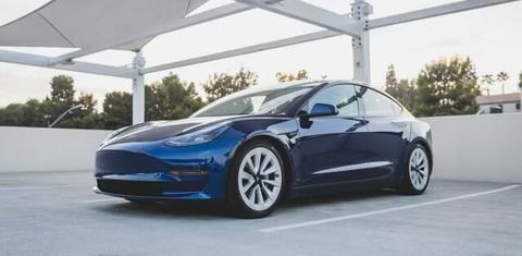 Tesla Model 3 2021