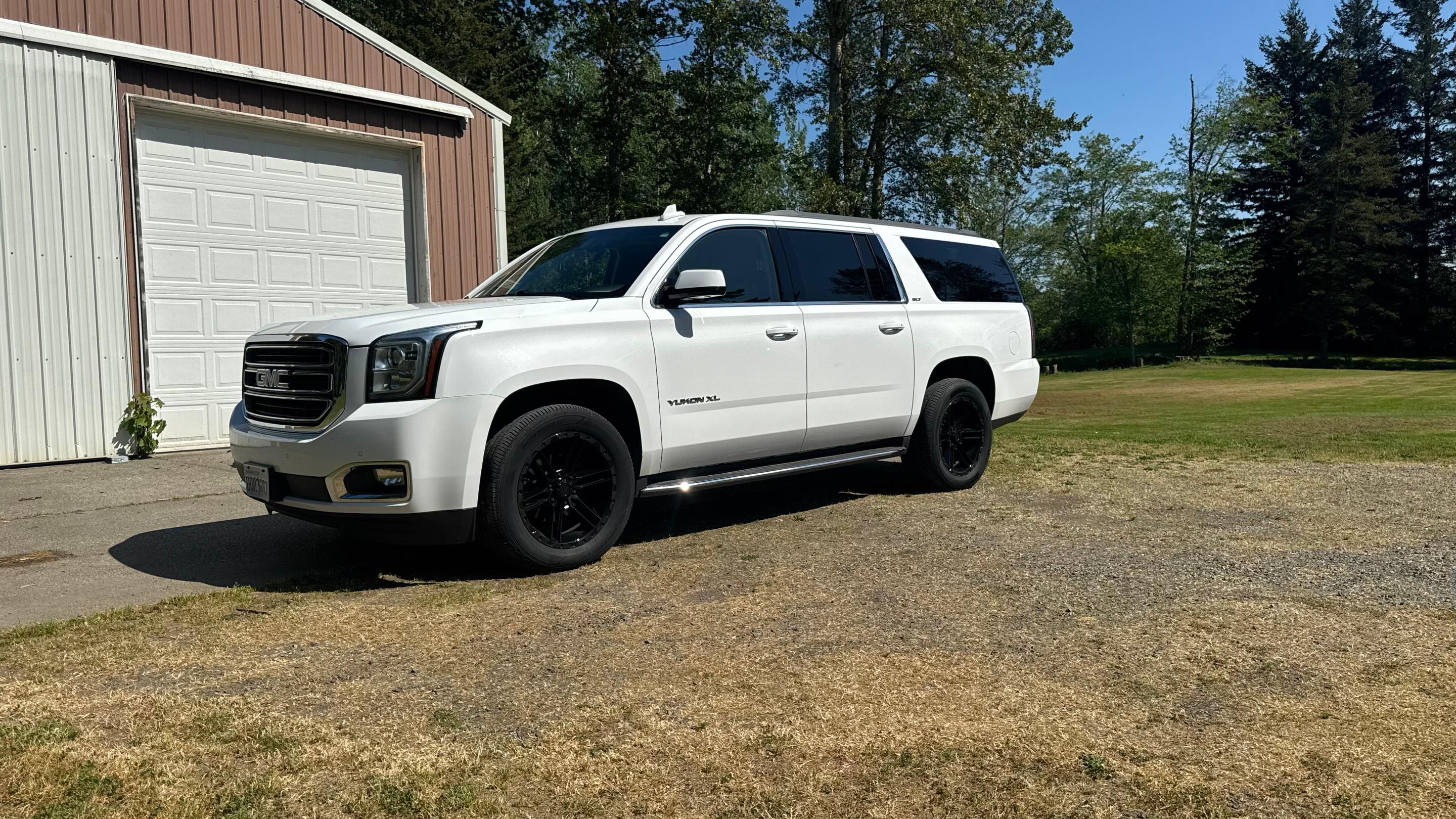 GMC Yukon XL 2016 in 