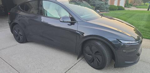 Tesla Model Y 2026