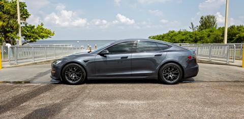 Tesla Model S 2021