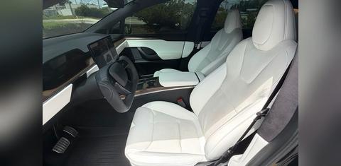 Tesla Model X 2022