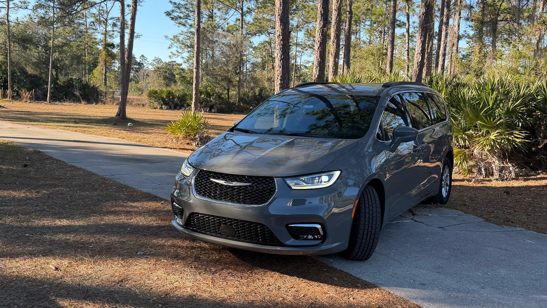 Chrysler Pacifica 2022 in Orlando, FL