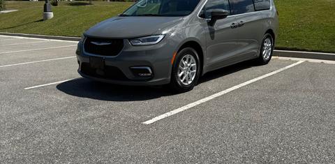 Chrysler Pacifica 2023