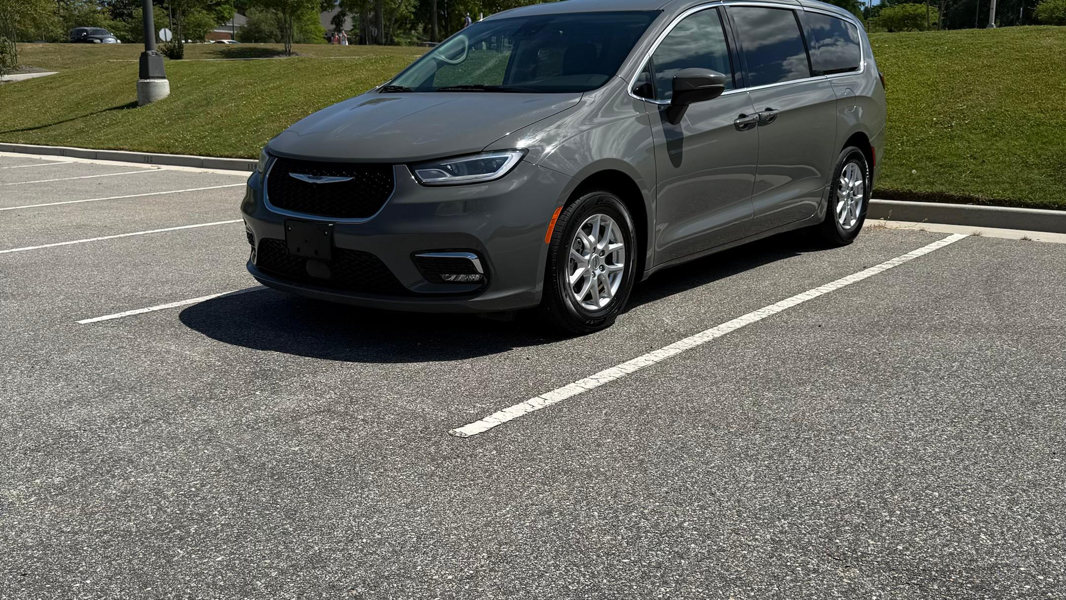 Chrysler Pacifica 2023 in Auburn, AL