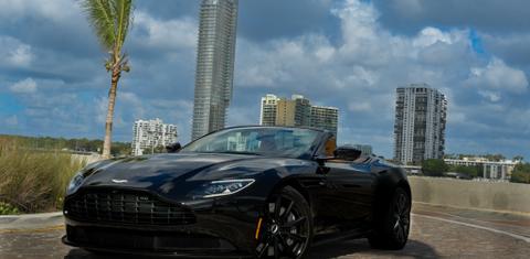 Aston Martin DB11 2019
