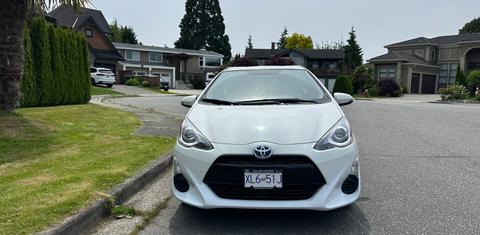 Toyota Prius c 2015