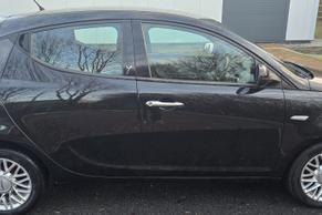 Chrysler Ypsilon 2014 in Chippenham