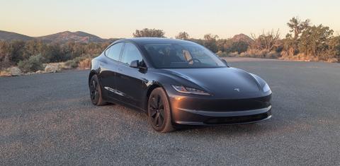 Tesla Model 3 2024
