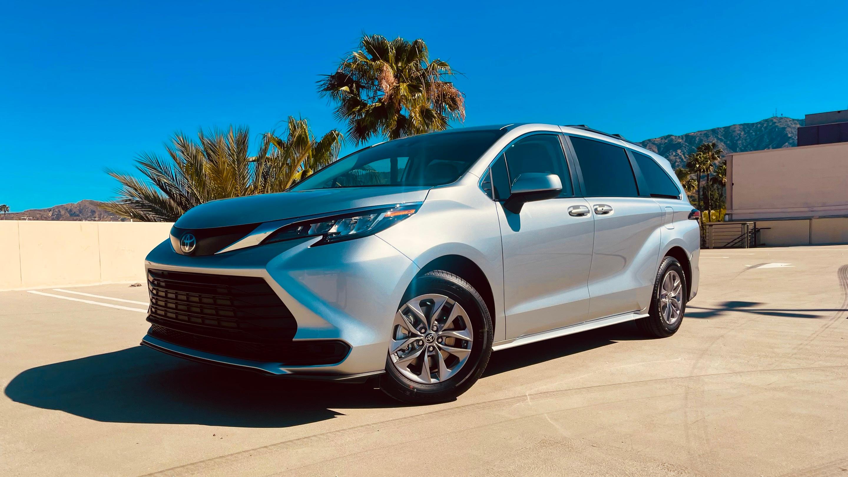 Toyota Sienna 2022 in Gresham, OR