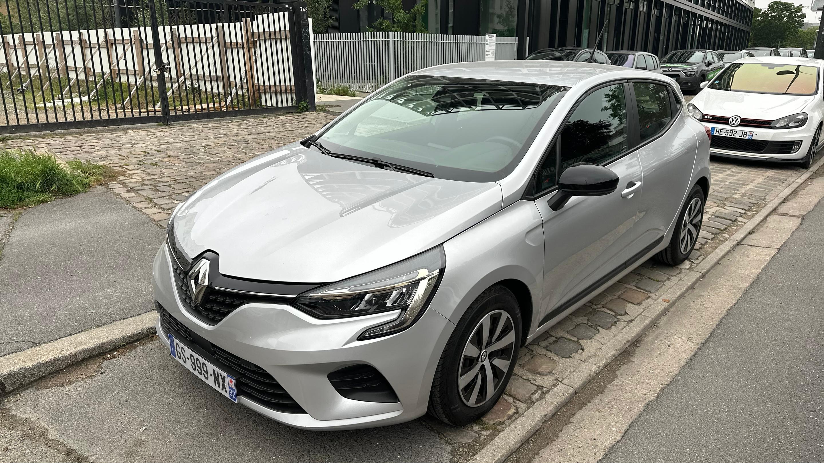 Renault CLIO V 2023 à Asnières-sur-Seine