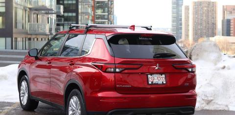 Mitsubishi Outlander 2024