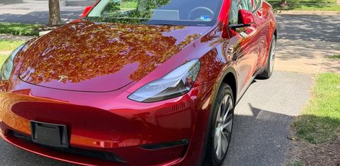 Tesla Model Y 2024