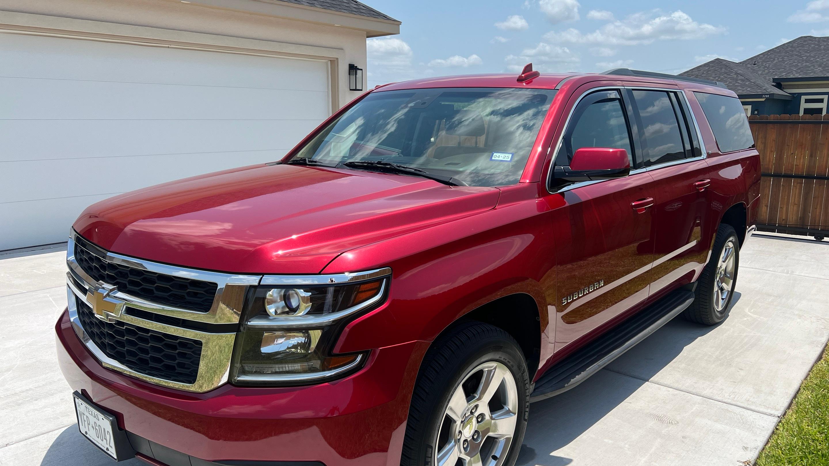 Chevrolet Suburban 2015 in 