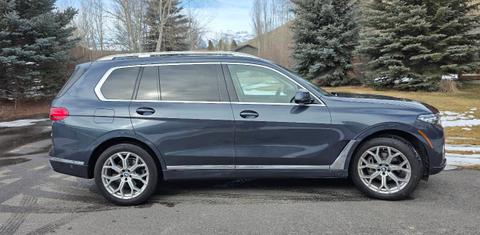 BMW X7 2021