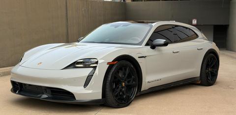 Porsche Taycan 2022