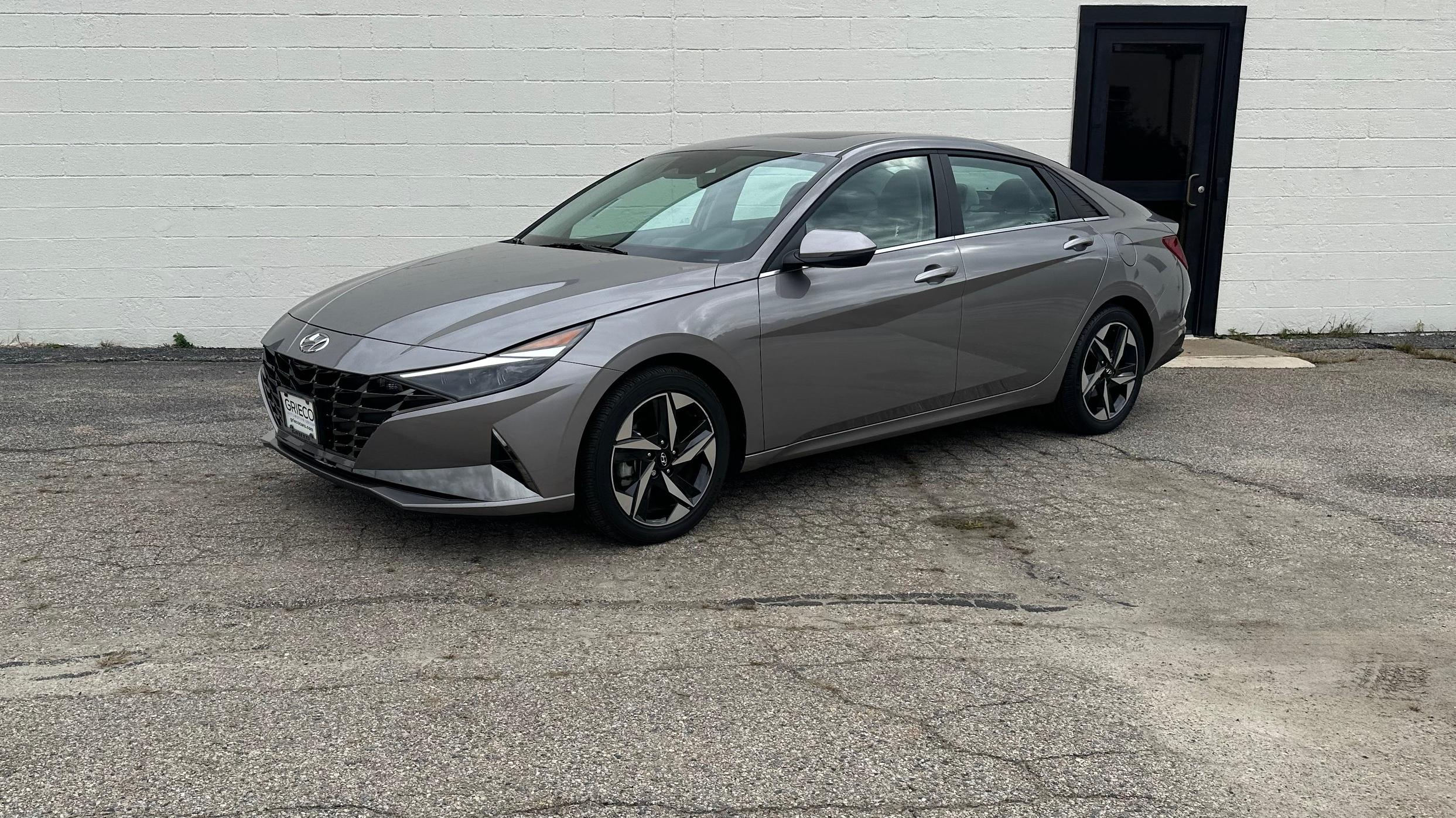 Hyundai Elantra 2023 in 