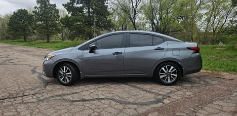 Nissan Versa 2024