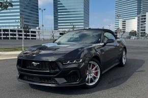 Ford Mustang 2024 in Hawthorne