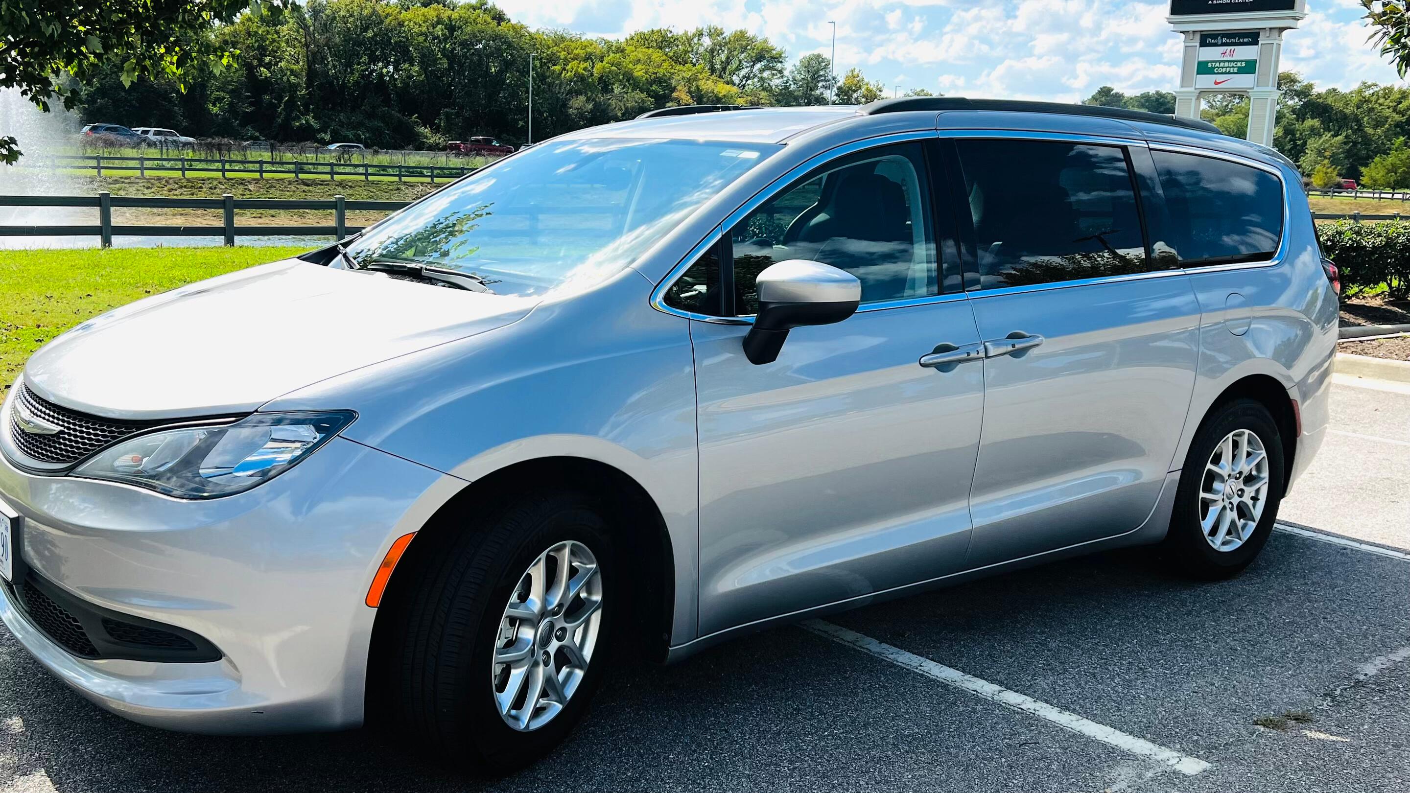 Chrysler Voyager 2021 in Norfolk, VA