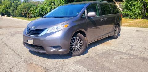 Toyota Sienna 2013