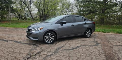 Nissan Versa 2024