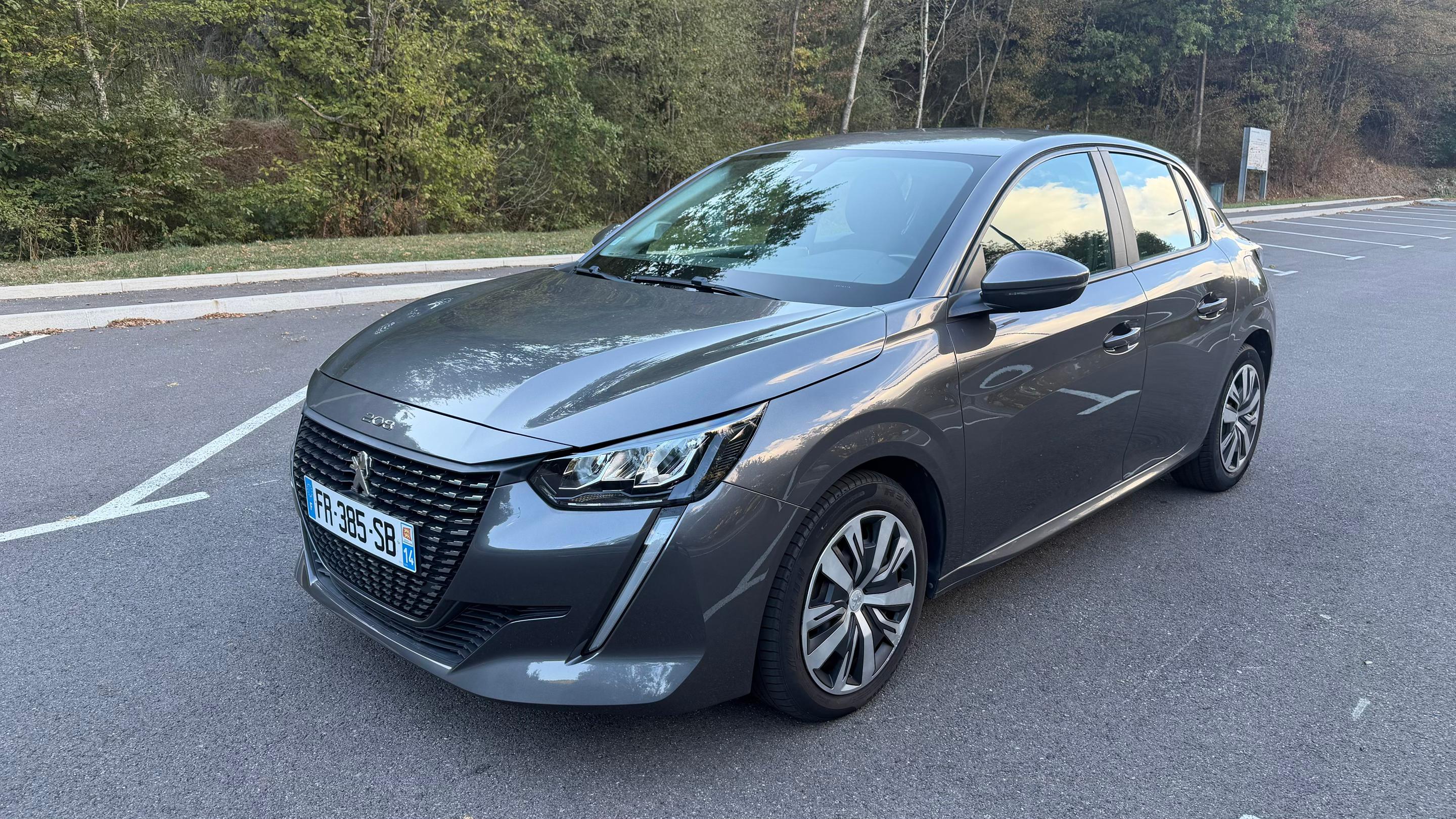 Peugeot 208 2020 à Saint-Étienne