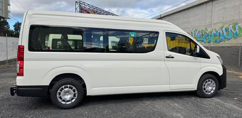 Toyota HIACE 2022