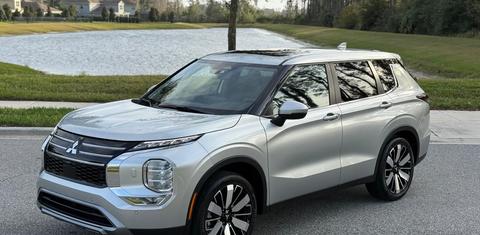 Mitsubishi Outlander 2025