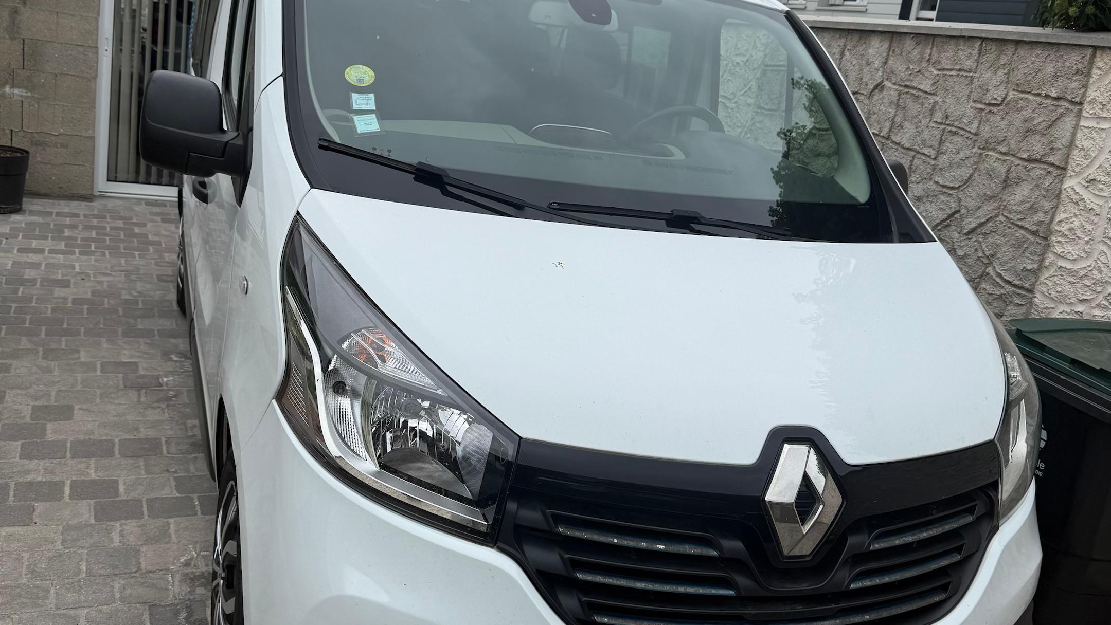Renault TRAFIC III 2017 in Oissel-sur-Seine