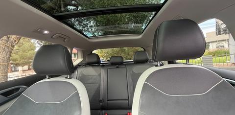 Volkswagen Taos 2025