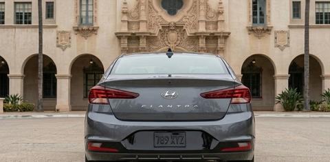 Hyundai Elantra 2020