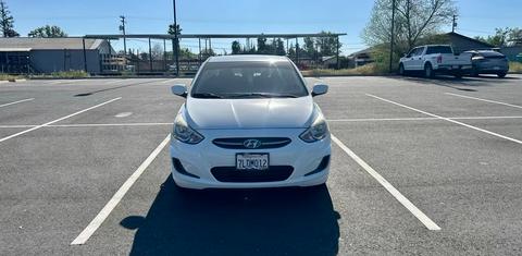 Hyundai Accent 2015