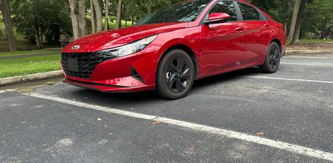 Hyundai Elantra 2023