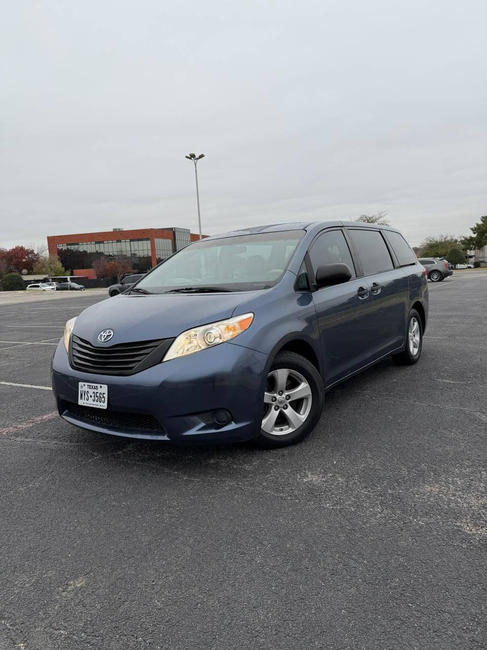 Toyota Sienna 2014 in 
