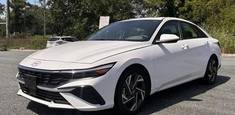 Hyundai Elantra 2025