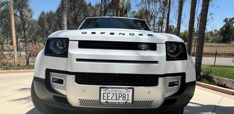 Land Rover Defender 2024