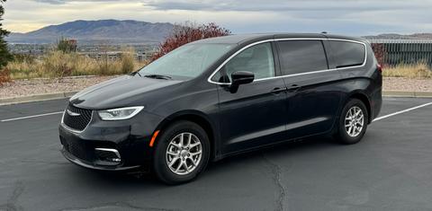 Chrysler Pacifica 2023