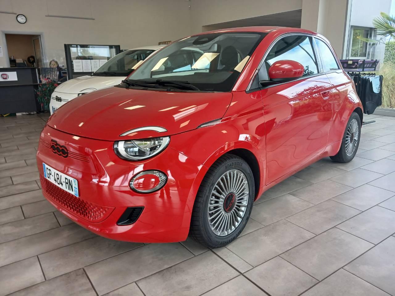 FIAT 500e 2023 in Saint-Cyr-sur-Loire