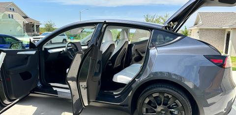 Tesla Model Y 2023
