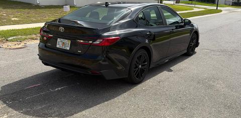 Toyota Camry Hybrid 2026