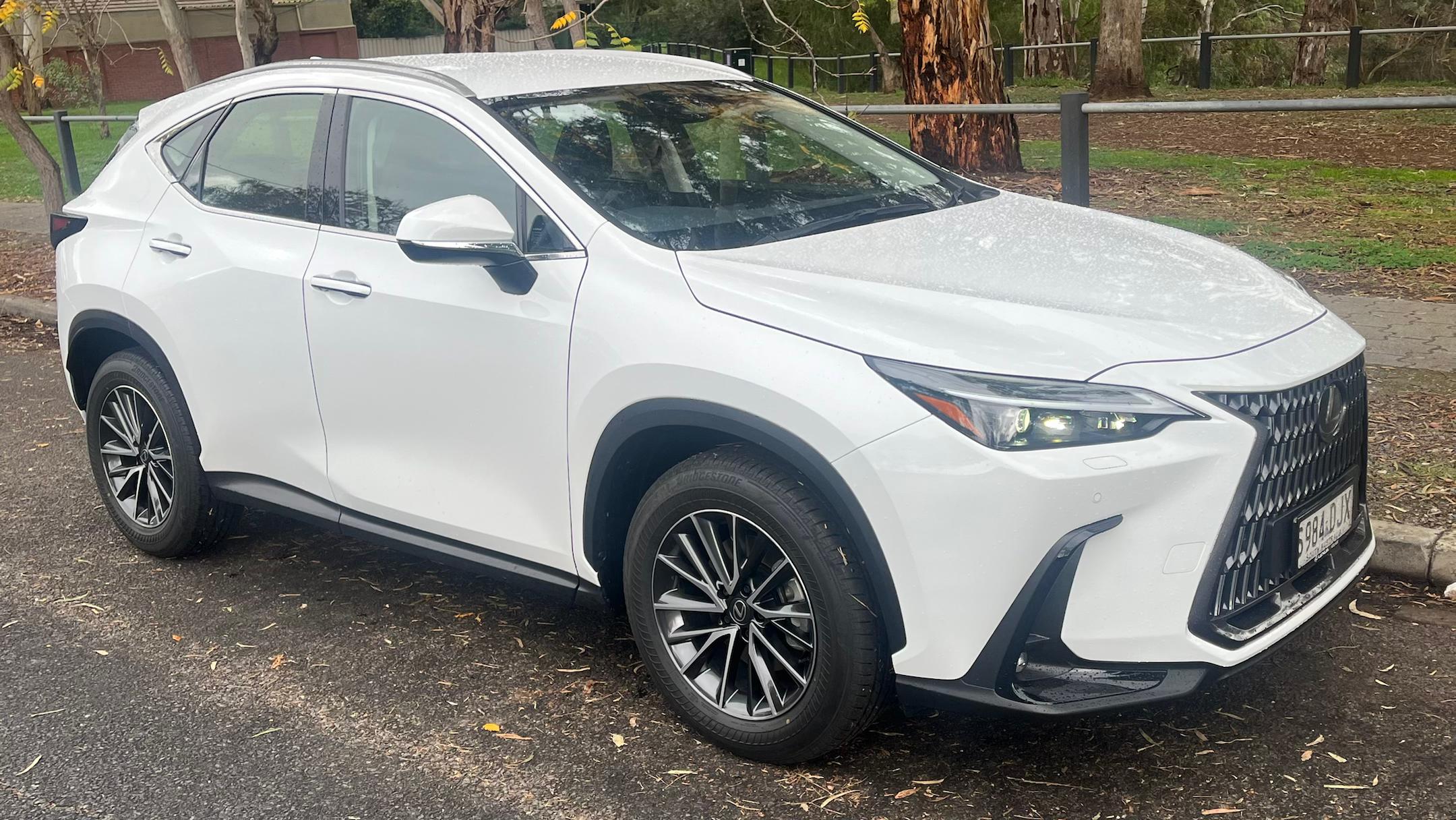Lexus NX350h 2025 in Saint Peters