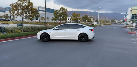 Tesla Model 3 2025