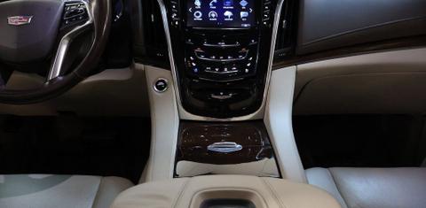 Cadillac Escalade ESV 2017