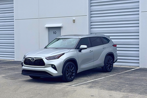 Toyota Highlander car
