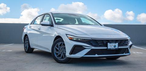 Hyundai Elantra 2024