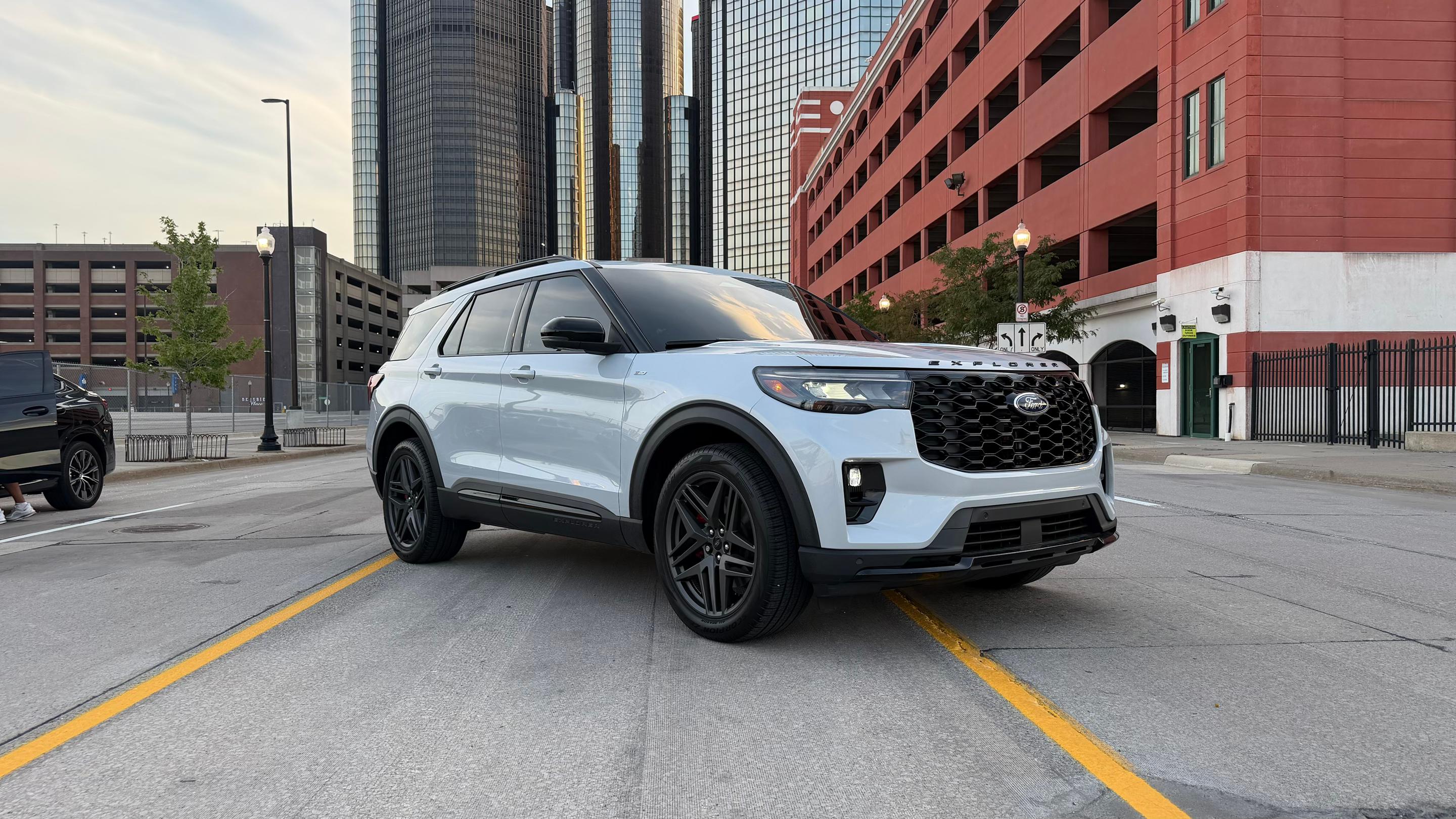 Ford Explorer 2026 in Dearborn, MI