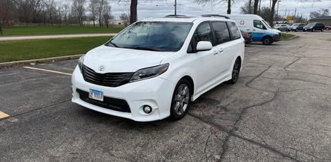 Toyota Sienna 2016